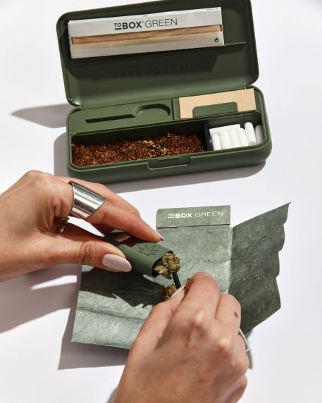 Tobox Green All-In-One Pocket Size Smell-Proof Stash Box Rolling Kit